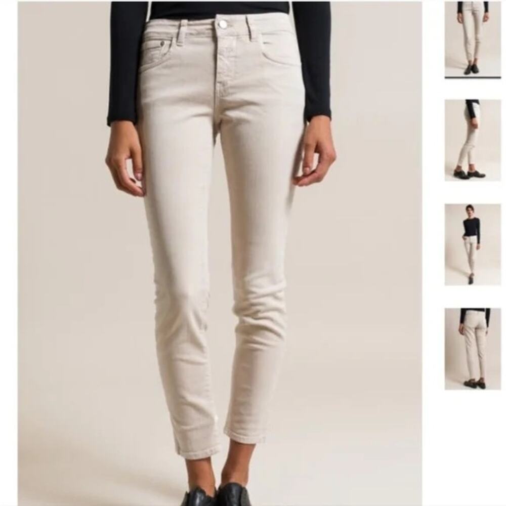 Closed Women's Cropped Jeans in Light Beige